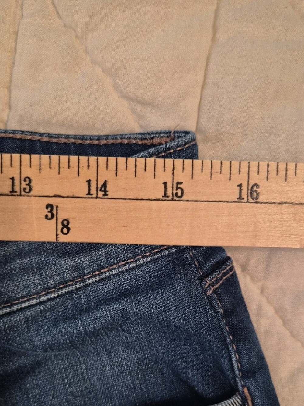 WHBM- The Girlfriend -Floral Embroidered Jeans- Size 6 - Picture 4 of 12